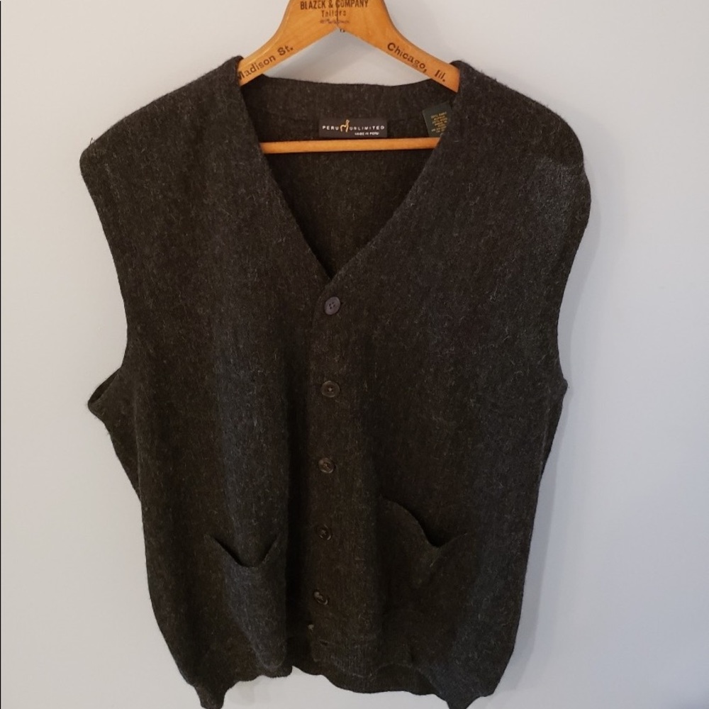 Peru Unlimited Dark Gray Sweater Vest - Sz M